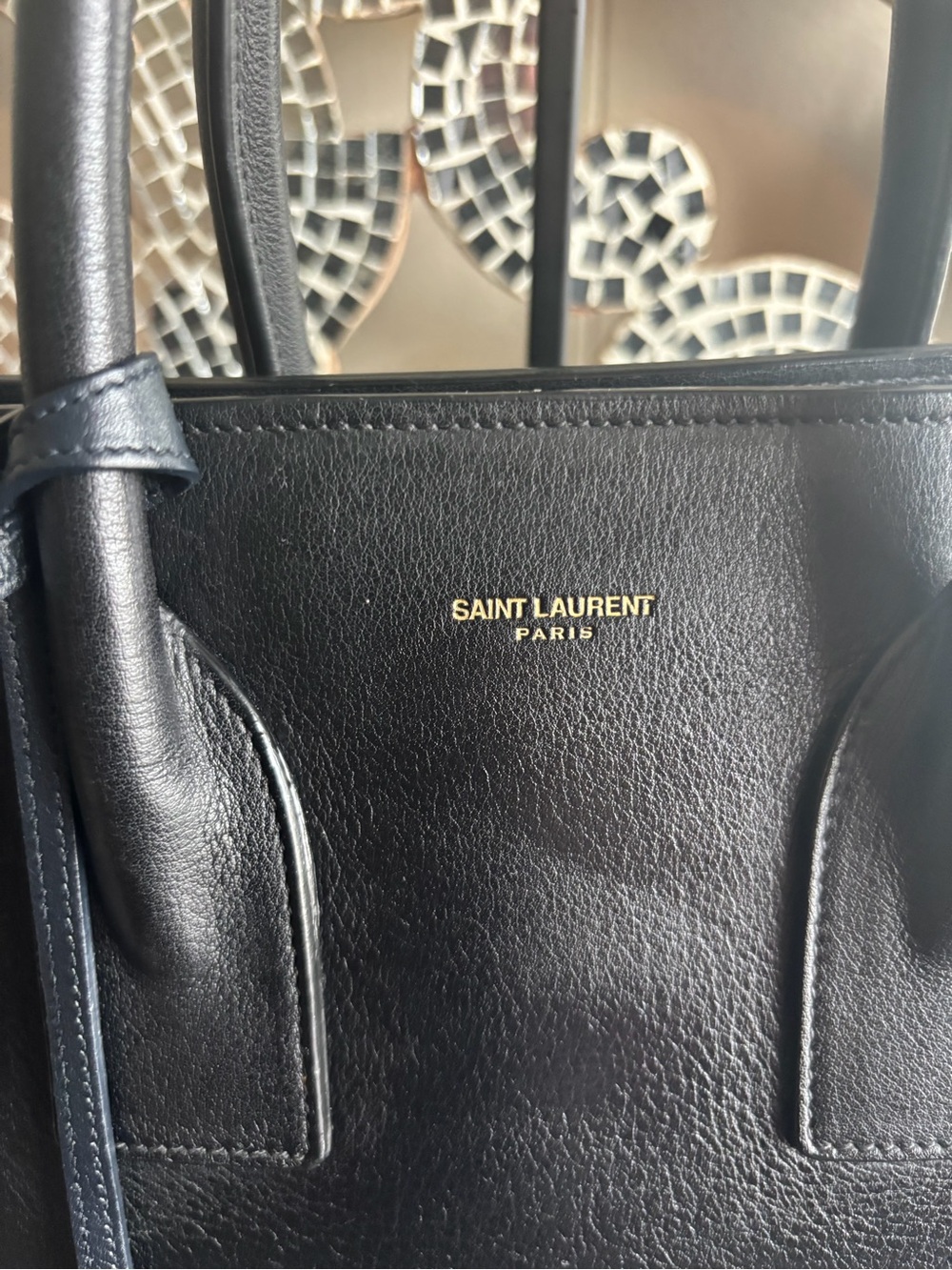 ⭐️Yves Saint Laurent Black Leather Sac De Jour Handbag with Authentication⭐️ - Picture 4 of 15